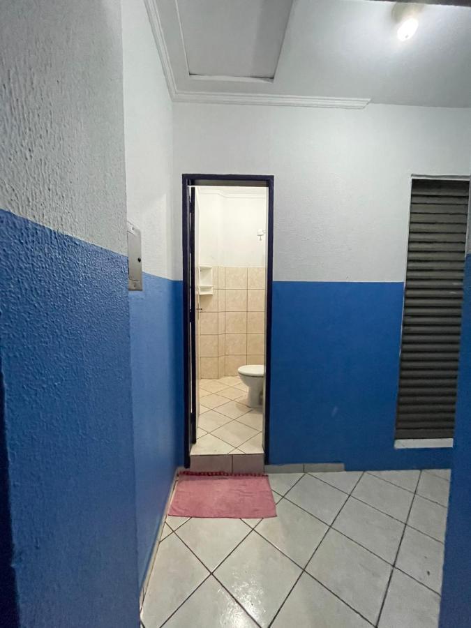 Portaria E Circulacao De Hospedes So Ate 23 Horas - Reabre As 5 Horas - Compartilhado Tompell Hostel Ponta Porã Buitenkant foto